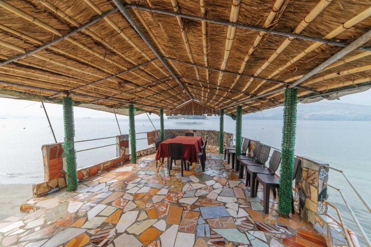 Reddoorz Plus @ Subic 2N2 Beach Resort Zambales Dış mekan fotoğraf